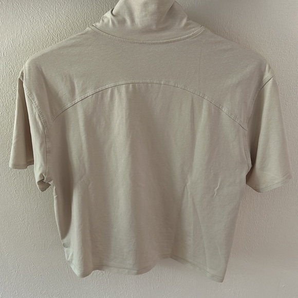 Lululemon Relaxed-Fit Cotton-Blend Turtleneck T-Shirt size L NWOT - Picture 3 of 7